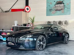 Aston Martin V12 Vantage Carbon Black Edition