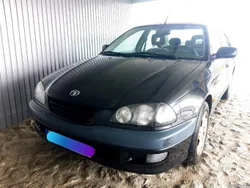 Toyota Avensis 1.6 AC Preço Fixo