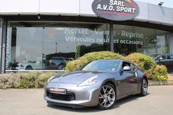 Nissan 370z (2) coupe 3.7 v6 328 pack / origine france / pas de malus / historique limpide / carnet + factures