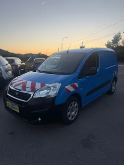 Peugeot partner 1l6 hdi 100cv gps /clim tva