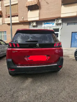 PEUGEOT 5008 1.2 PureTech S&S Allure 130 EAT8