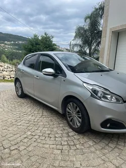 Peugeot 208 1.2 PureTech Access