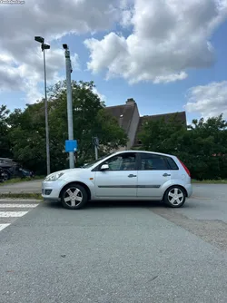 Ford Fiesta .