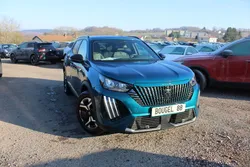 Peugeot 2008 PHASE 4 ALLURE 100 CV PACK BOITE 6V ESSENCE CAMÉRA 360 GRAND GPS 3D FULL LEDS MI CUIR J
