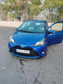 TOYOTA Yaris 100H 1.5 Active