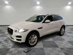 EXCEPTIONNEL JAGUAR F-PACE V6 3.0Diesel 24V 300 ch Prestige AWD 4*4 BVA 8 ENTRETIEN HISTORIQUE JAGUAR , ATTELAGE ELECTRIQUE, EXCELLENT ETAT INTERIEUR EXTERIEUR,