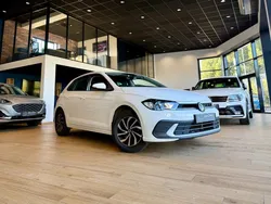 Volkswagen polo vi 1.0 tsi 95 life business tva recuperable loa 172.81 euros/mois