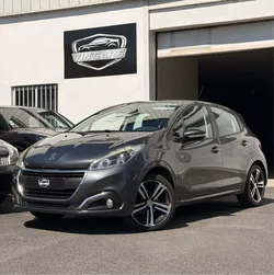 Peugeot 208 1.6 HDi 100 GT Line phase 2