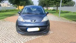 Peugeot 107 1.0 68 CV A/C