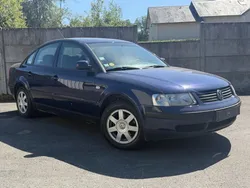 Volkswagen Passat 1,6i 101ch Confort