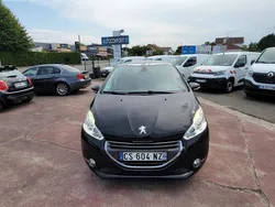 Peugeot 208 1.6 e-HDi FAP Féline 5p