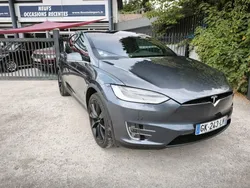 Tesla Model X 75D Dual Motor