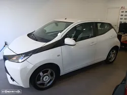 Toyota Aygo 1.0 X-Play Plus+X-Touch