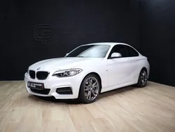 Bmw SERIE 2 COUPE (F22) M235I 326CH MANUELLE / HK / SIEGES ELEC / ACCES CONFORT / 1ERE MAIN