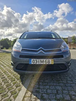 Citroën C4 Picasso minivan familiar
