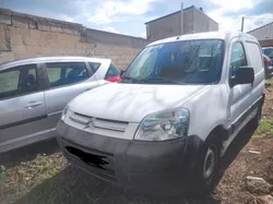 Berlingo 1900 DIESEL AN 2006 PHASE 2 BLANC 136000 KM
