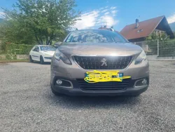 Peugeot 2008 1.6 blue hdi style 100 ch faible kms
2017 ct ok crochet attelage véhicule entretenu