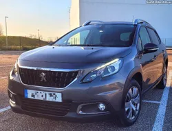 Peugeot 2008 1.2 PureTech Signature como novo