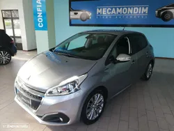 Peugeot 208 1.2 PureTech Signature
