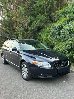 VOLVO V70 2.0 D3, 163 ch, 5 cylindres, Carnet D’entretien, Distribution OK