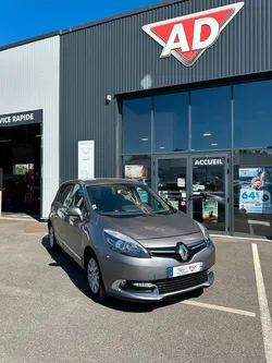 RENAULT SCENIC III TCe 130 Limited ( Entretien Renault Complet )