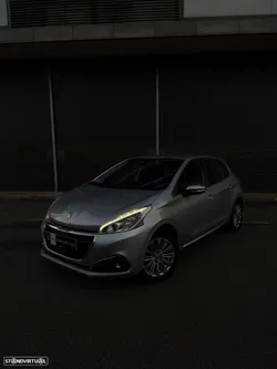 Peugeot 208 PureTech 82 Start & Stop Allure