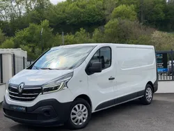 15 825ht Renault Trafic L2H1 2.0 BlueDci 145cv EDC. 100 000kms