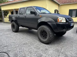 Nissan Navara D22