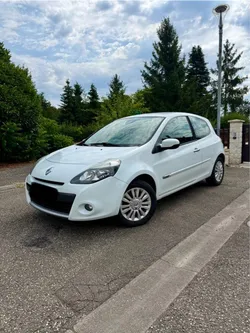 Renault clio 3 phase 2 1.2 75cv dynamique climatisation vitres électriques garantie renault 6 mois