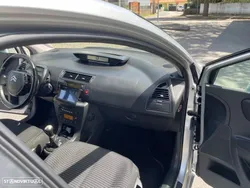 Citroën C4 1.6 HDi 110 VTR Pack