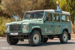 Land Rover Defender 110 SW 2.5 Td5 SE