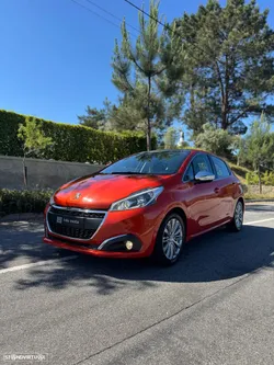Peugeot 208 1.5 BlueHDi Allure Pack