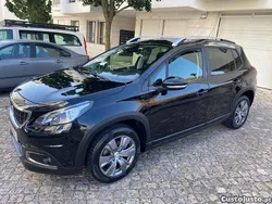 Peugeot 2008 1.2 PureTech Signature