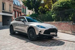 Aston Martin DBX 707ch - 2025 Facelift - Q Spirit Silver - Carbon - 1ère Origine FR - Malus payé