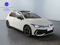 Volkswagen Golf 8 1.5 eTSI DSG R-Line Black Style – Toit pano – HUD – Harman Kardon - ATTELAGE