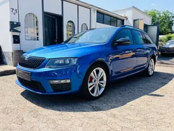 Skoda Octavia Combi RS 2.0 184CH - 2ème Main - Attelage - Sellerie Cuir/Tissu - Bi-xénon - Navigation - 181000KM