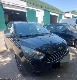 Ford KA white and black