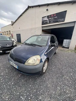 Toyota Yaris 1.0 ess 68 chevaux en état