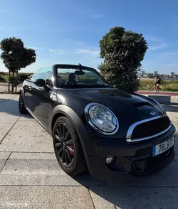 MINI Cabrio John Cooper Works