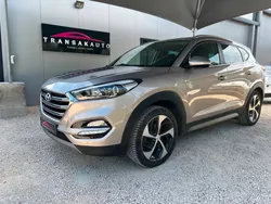 HYUNDAI TUCSON 2.0 CRDi 136ch 2WD Creative / Attelage
