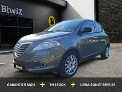 Lancia Ypsilon 1.2 70 ch Gold Start-stop 5p /Becquet arrière