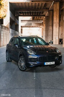 Porsche Cayenne S E-Hybrid