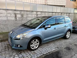 Peugeot 5008 PREMIUM