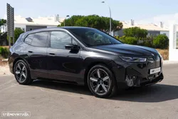 BMW iX xDrive 40 Pack Desportivo