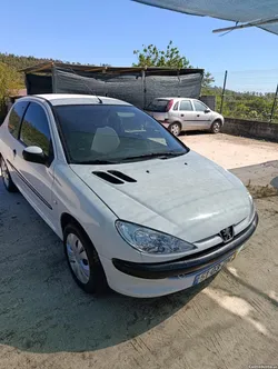Peugeot 206 (2S8hzf)