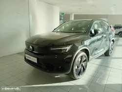 Volvo EX40 Single Motor Extended Range Black Edition