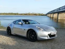 Nissan 370Z BVA - Silencieux Akrapovic / Bose / Jantes Rays 19"/ Pack Sport