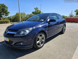 Opel Astra comercial