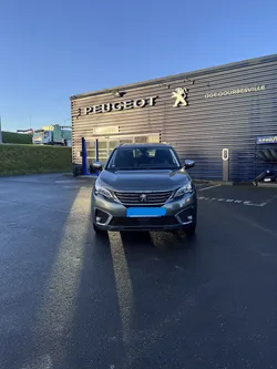 Peugeot 5008 style 130 cv 7 places