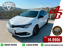 Toyota Auris hybrid 140H Advance